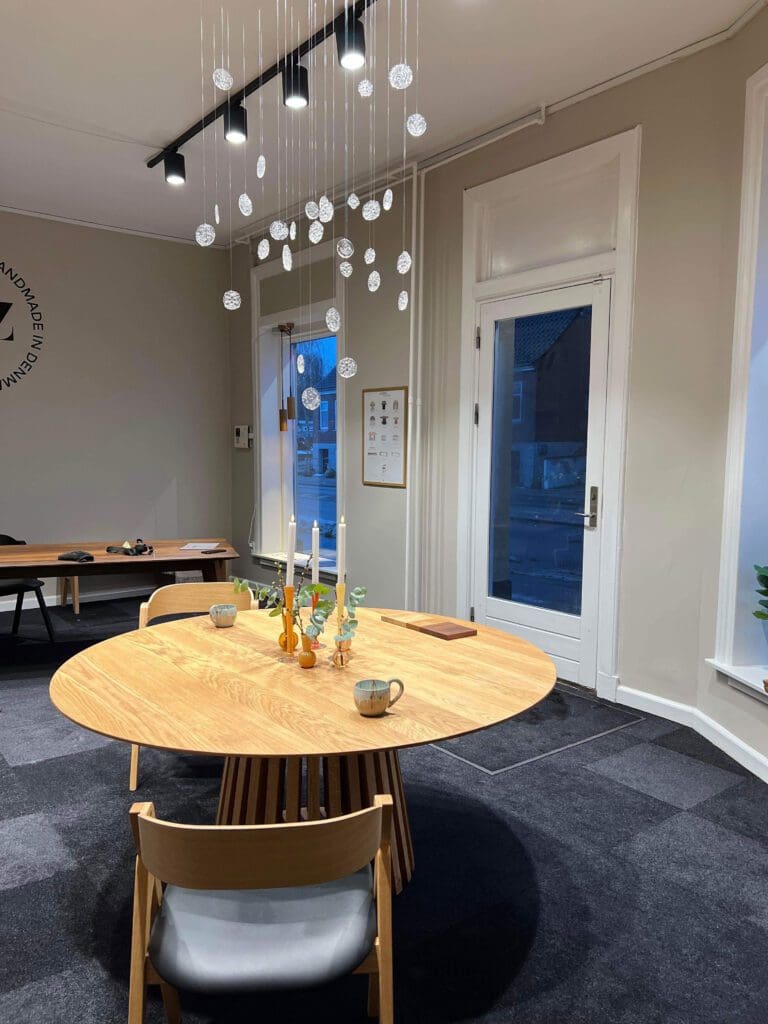 showroom-wz.12jpg